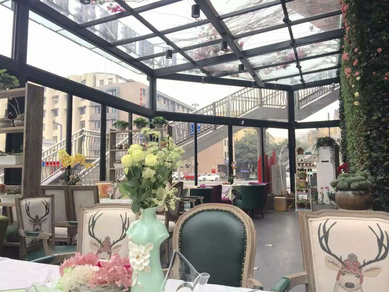 茶餐厅沙发展示